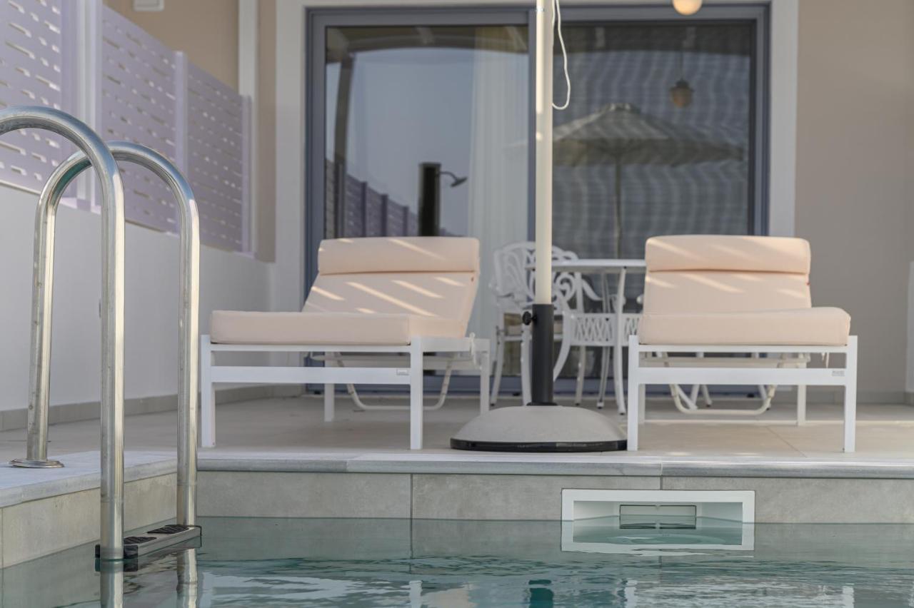 Dionisos Suites Lixouri Buitenkant foto