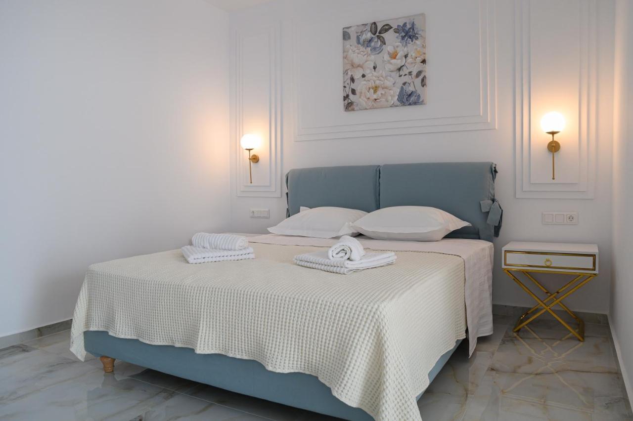 Dionisos Suites Lixouri Buitenkant foto
