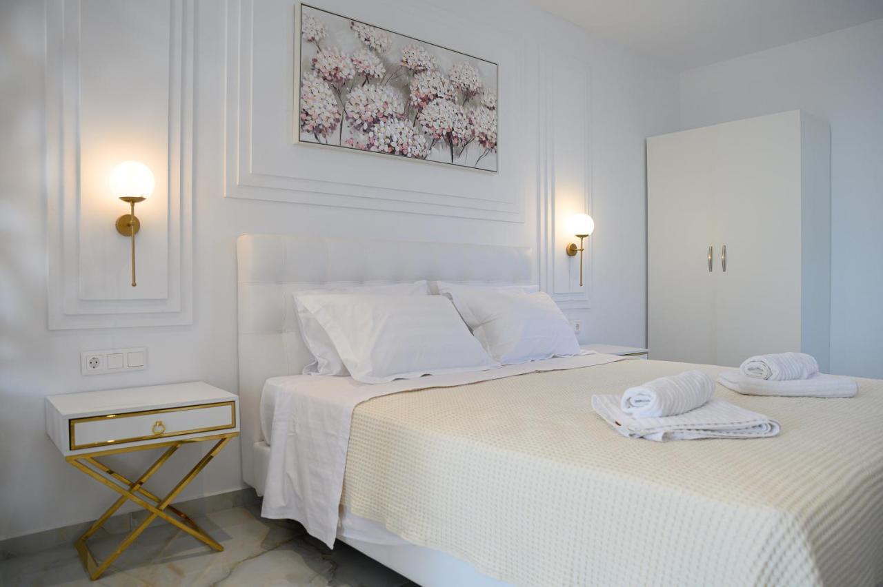 Dionisos Suites Lixouri Buitenkant foto