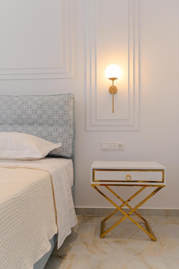 Dionisos Suites Lixouri Buitenkant foto