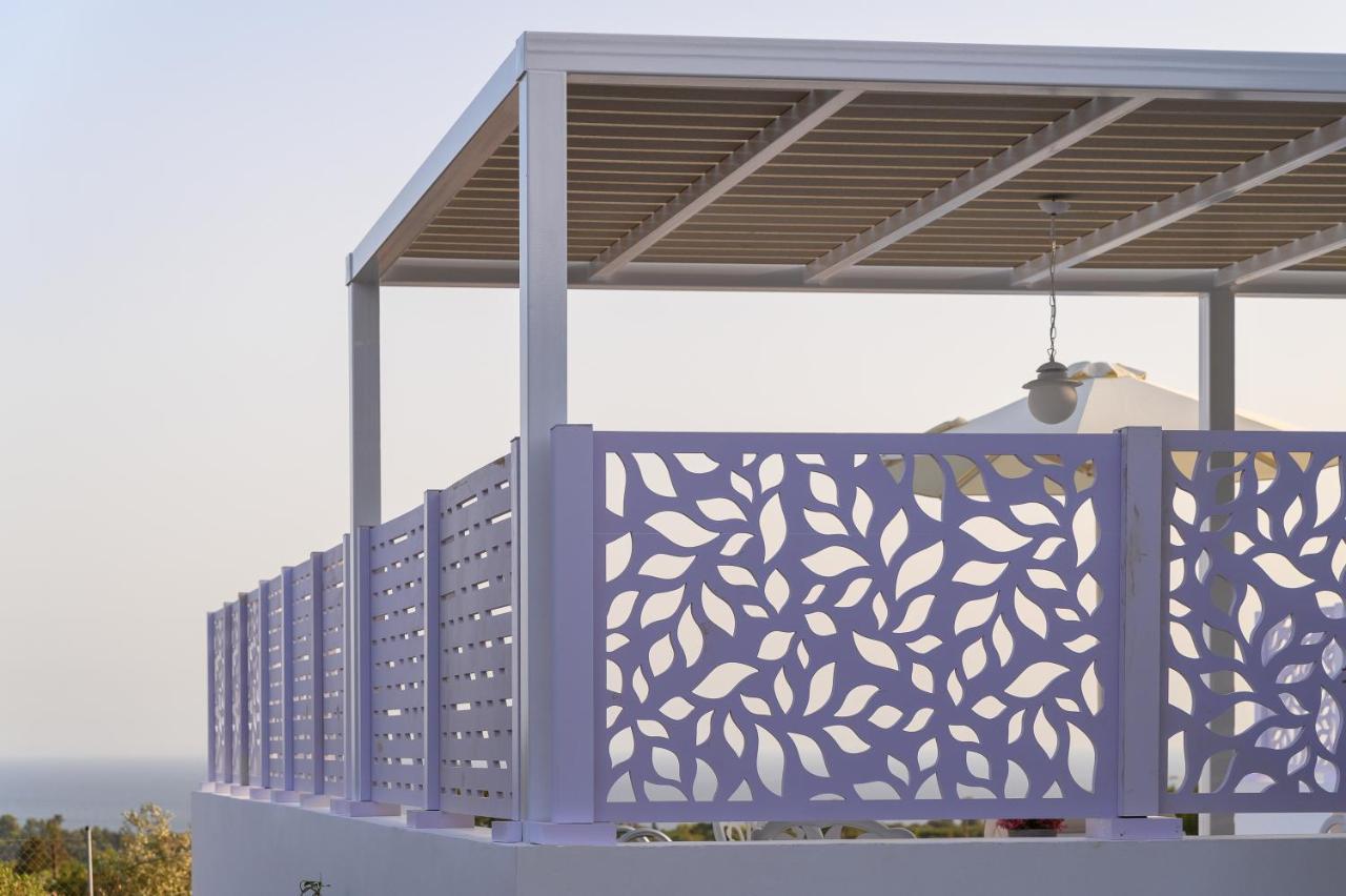 Dionisos Suites Lixouri Buitenkant foto